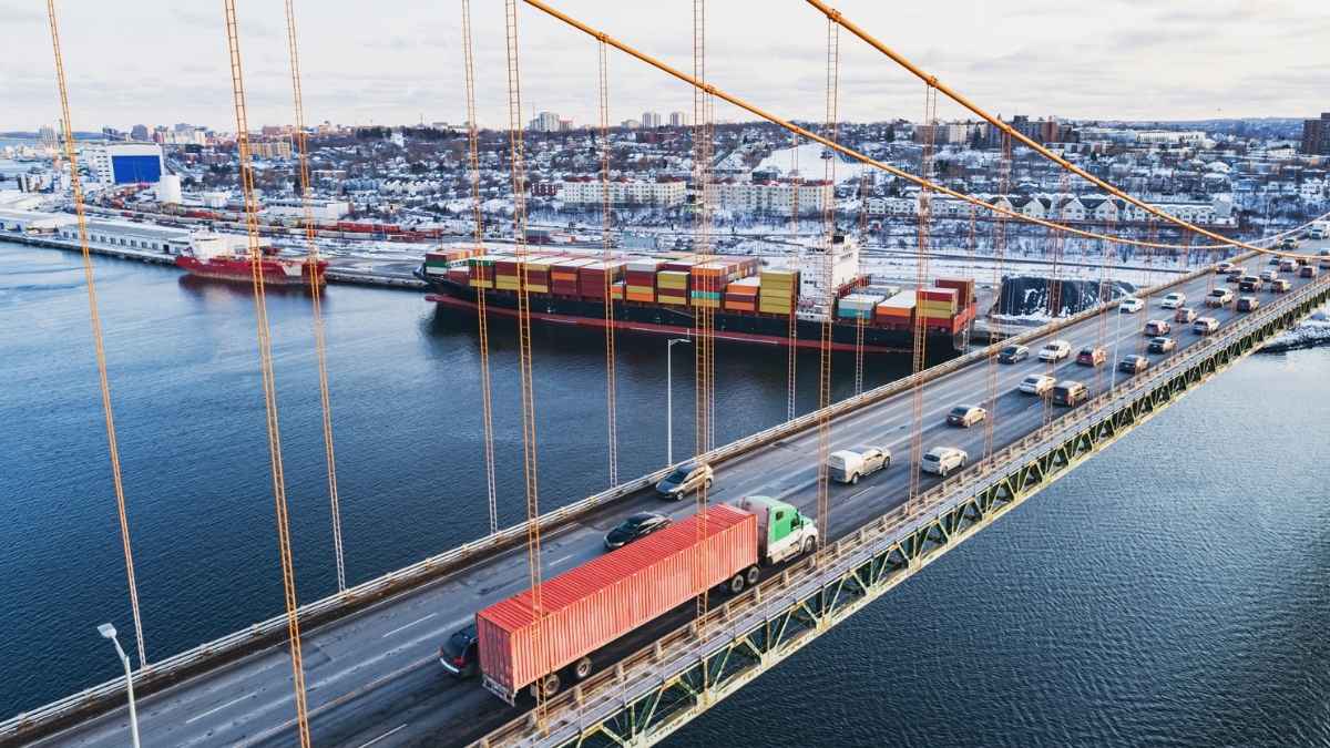 Key Truckload and LTL Trends for 2026 | C.H. Robinson